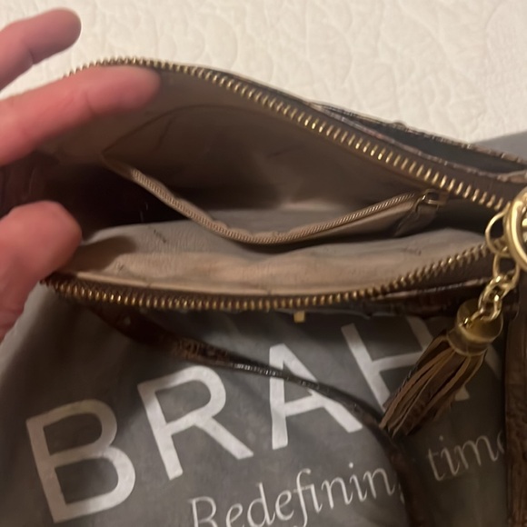 Bronze and brown alligator messenger/ crossbody - Picture 5 of 11